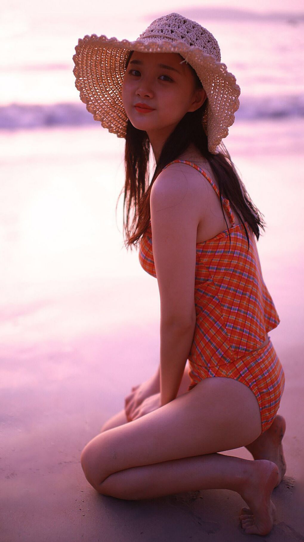 爱游戏娱乐平台-勒沃库森双边突破牵扯对手防线，勒沃库森二队