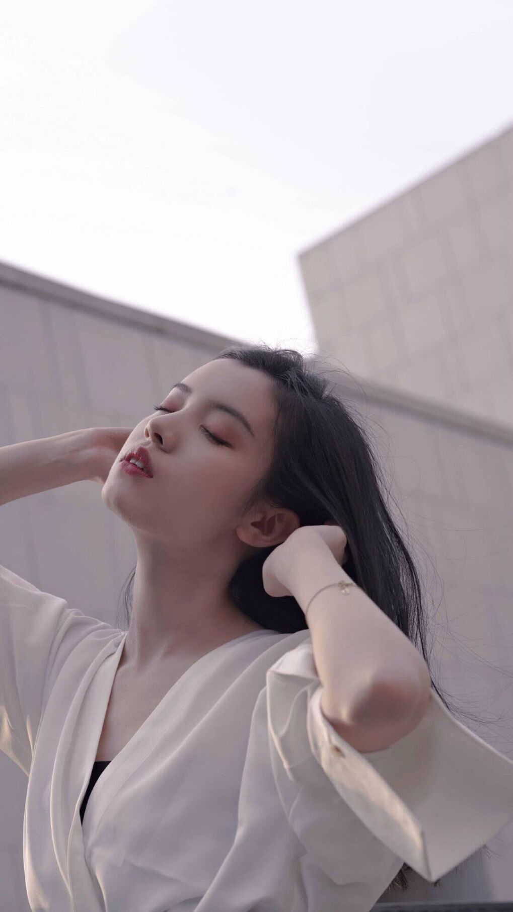 勒沃库森双边突破牵扯对手防线,勒沃库森二队